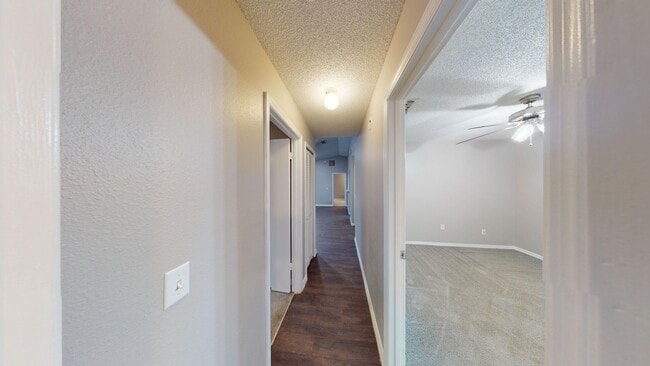 Building Photo - 3 Bedroom/ 2 Bathroom Home in Orlando!