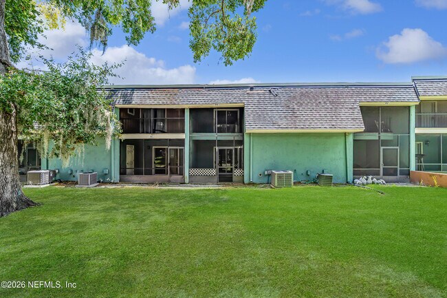 Building Photo - 501 SW 75th St