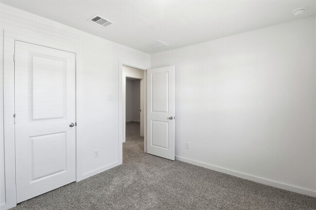Building Photo - 3538 Adelie Ln