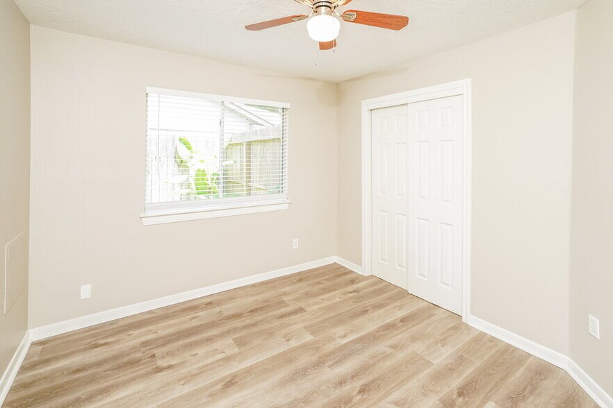 Building Photo - 17311 Modbury Dr