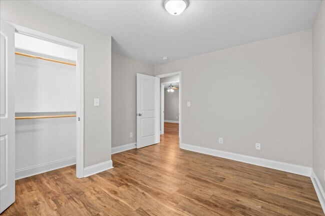 Building Photo - Pristine 3 Bed 2 Bath Home in Dalton