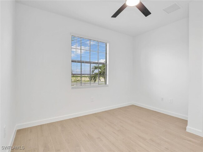 Building Photo - 19097 Hinkley Dr