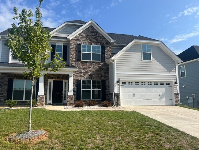 Building Photo - Stunning 4BR 3BA Home in Colfax