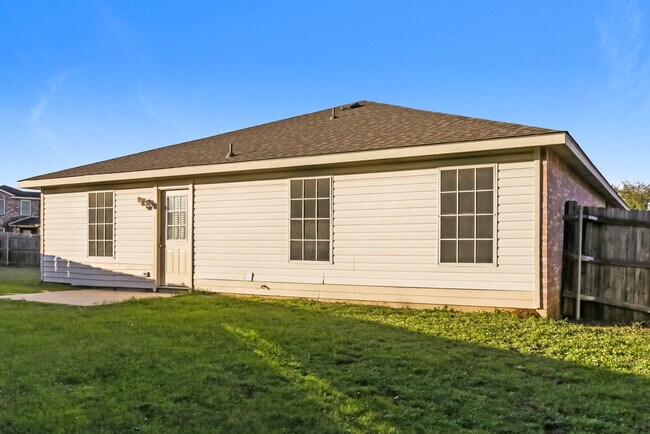 Building Photo - 918 Anvil Creek Dr