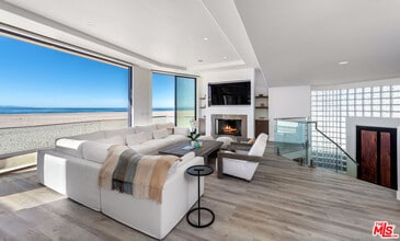 Building Photo - 3461 Ocean Dr