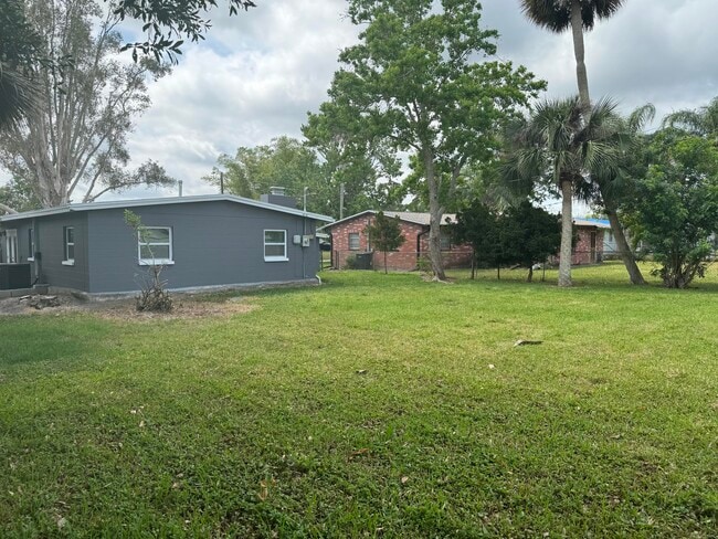 Building Photo - 2258 St Dunston Ln