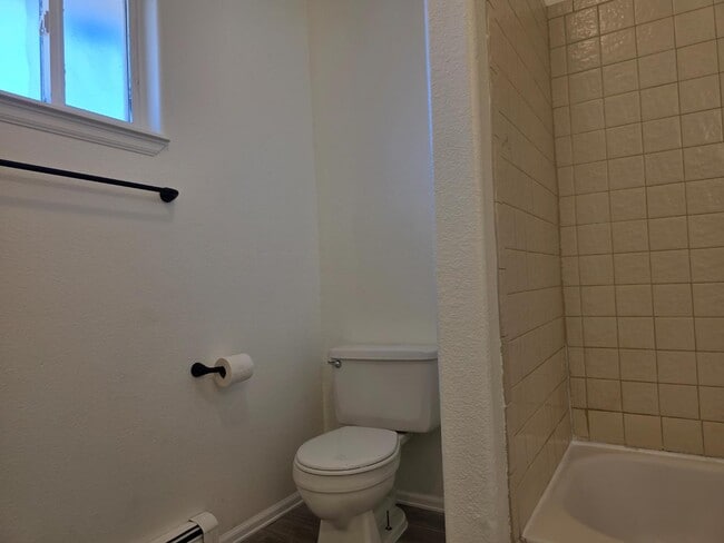 Building Photo - 3244 White Ave