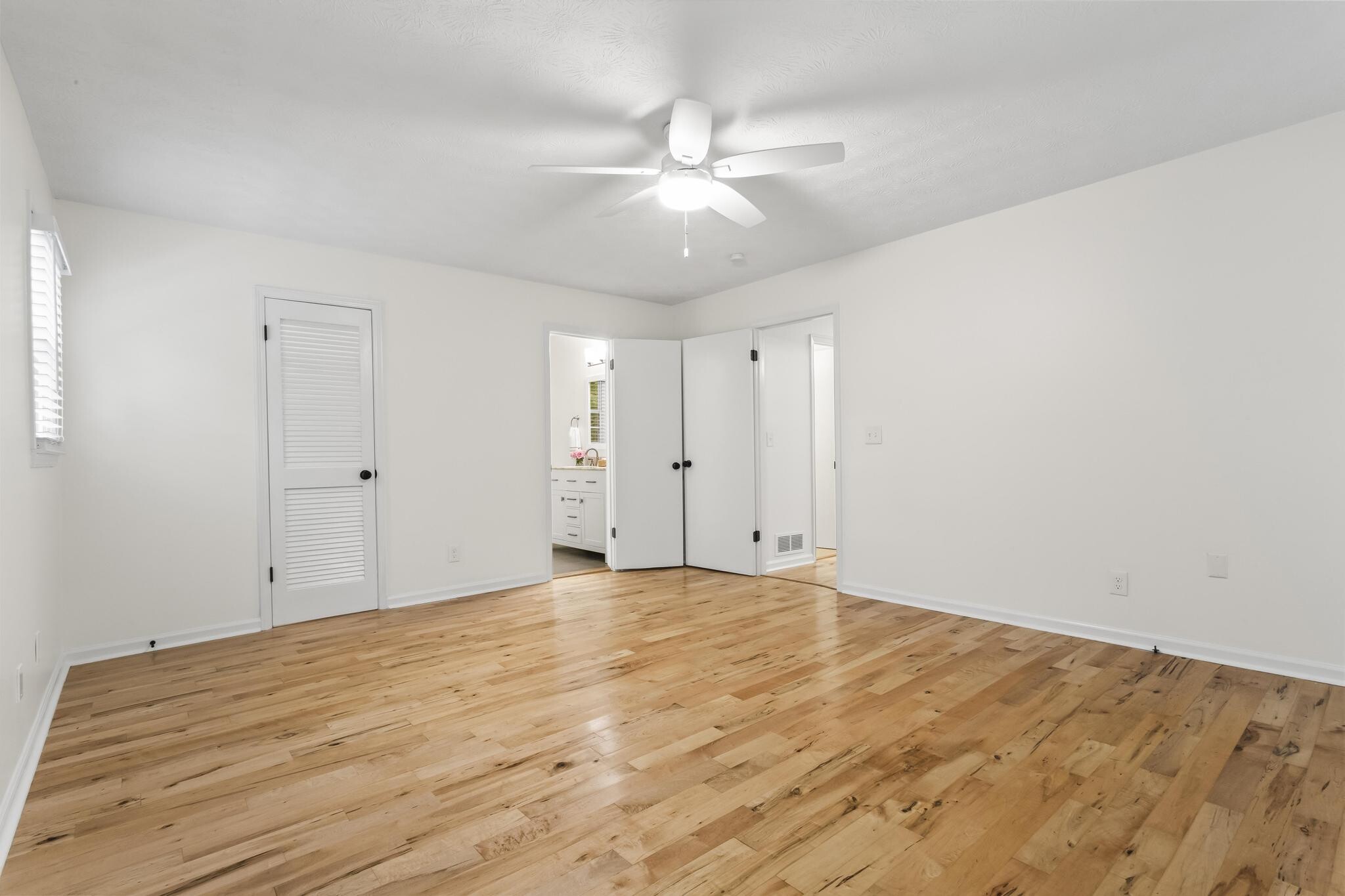 Building Photo - 4133 Thornwall Dr