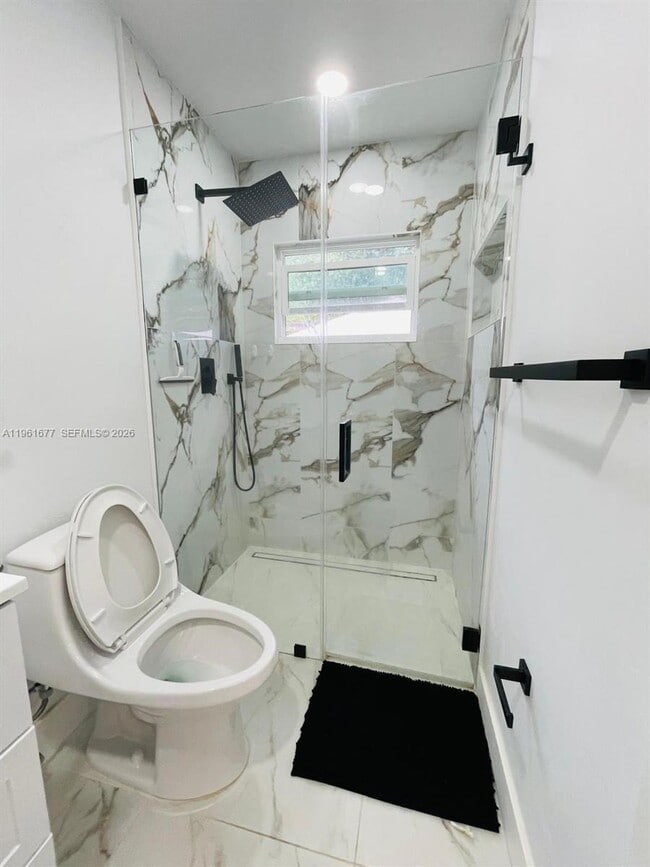 Building Photo - 230 NW 127th St