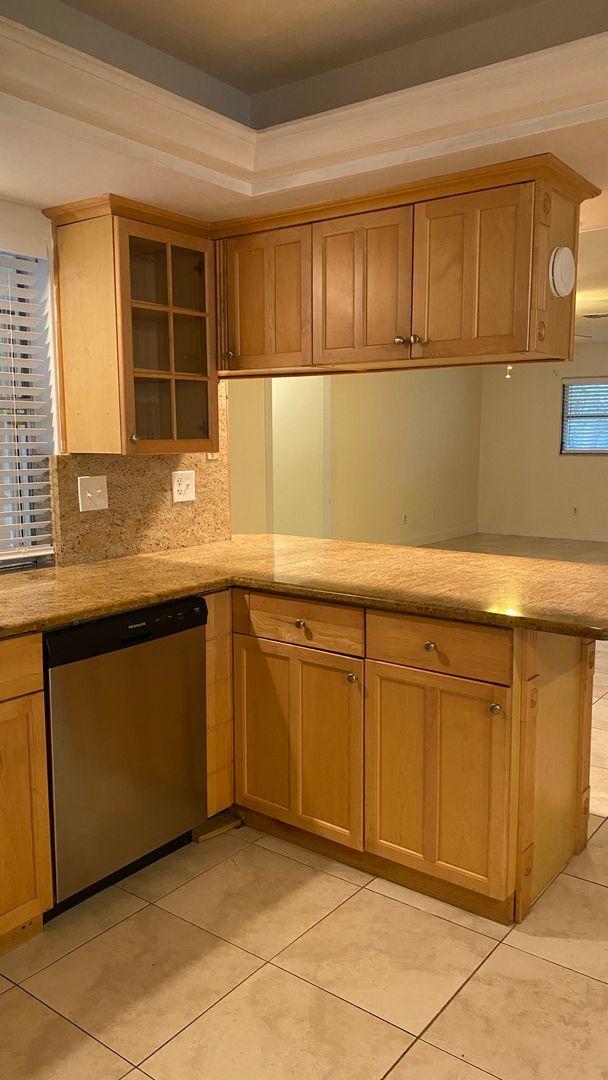 Building Photo - Private Siesta Key Retreat Minutes from World-Famous Beach