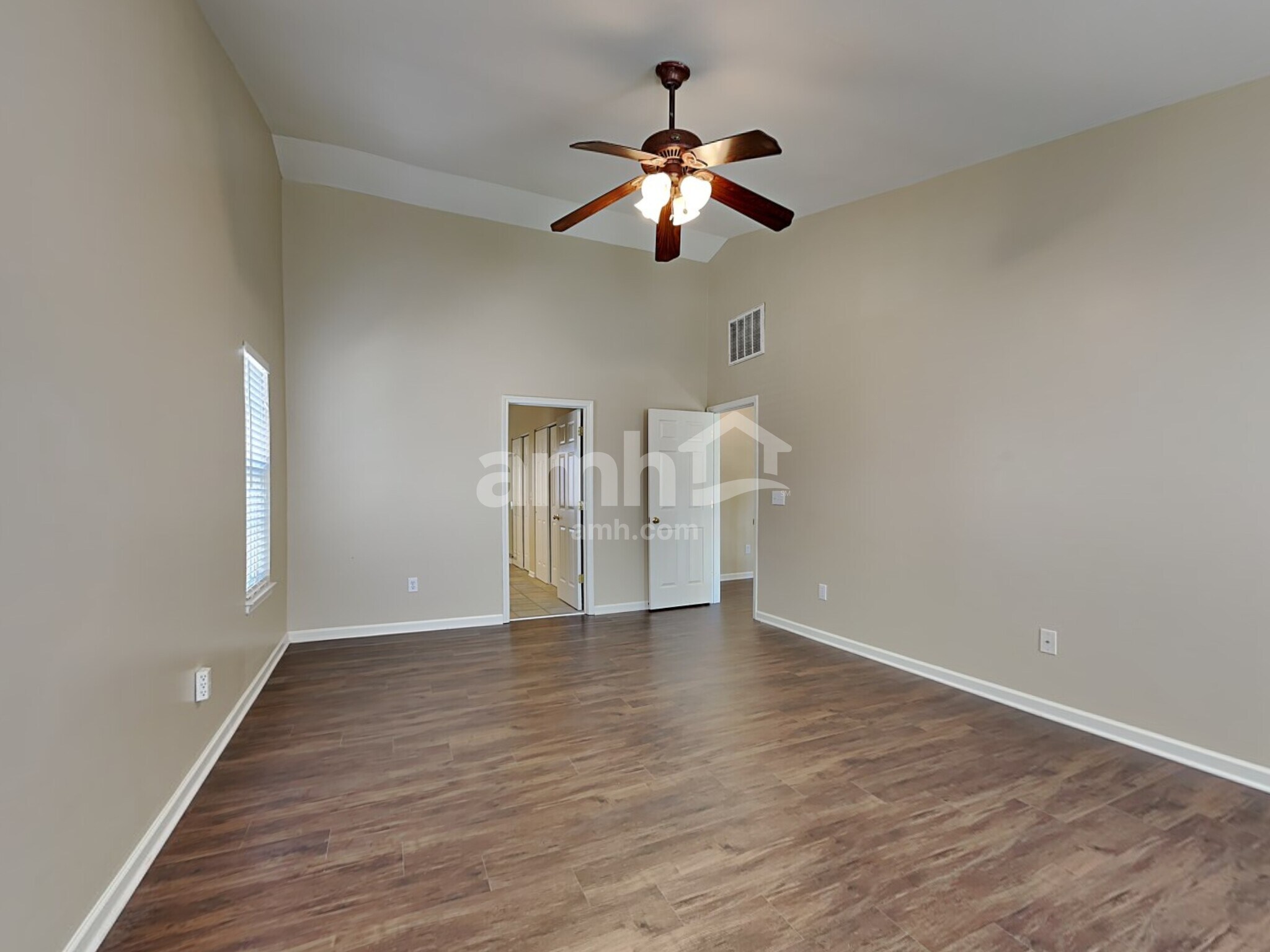 Building Photo - 2943 Glen Echo Ct