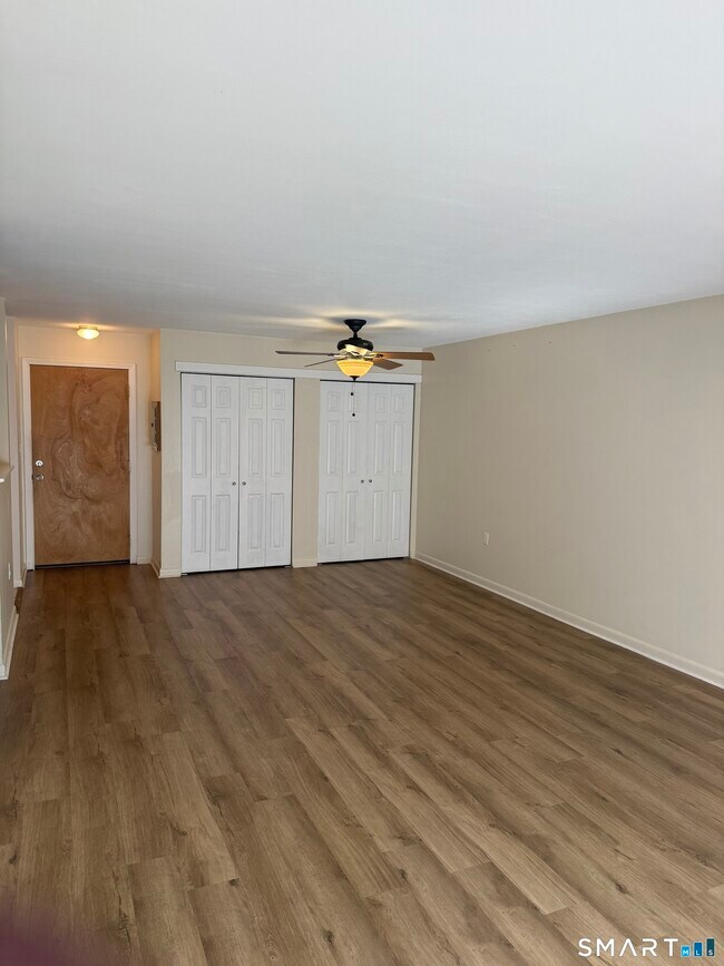 Building Photo - 2306 Cromwell Hills Dr