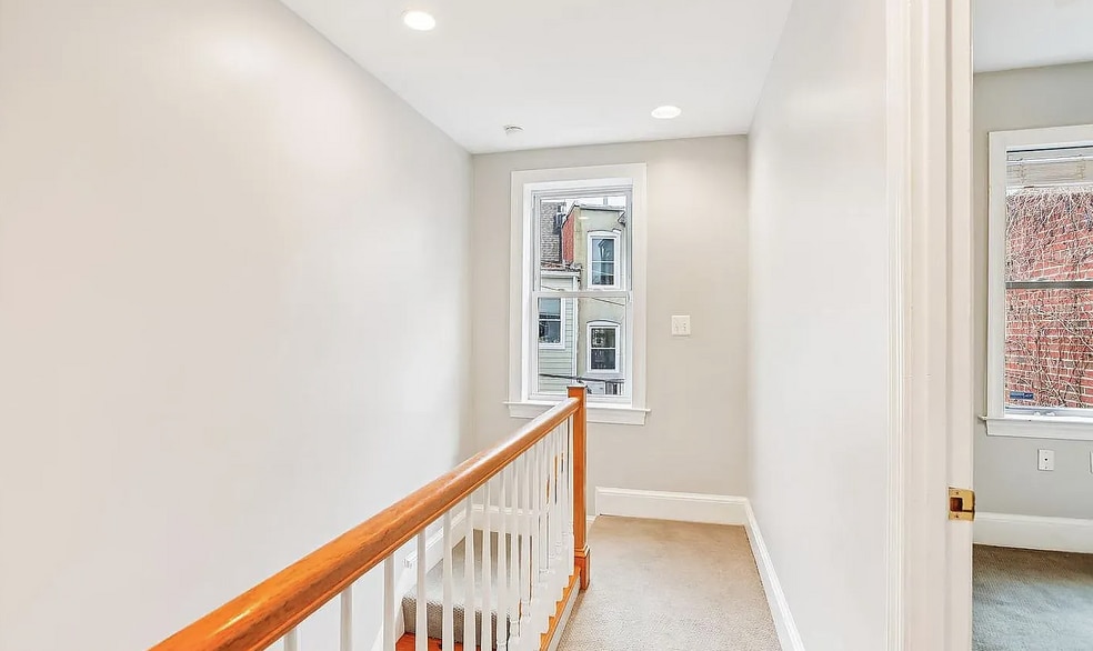 Building Photo - 1610 4th St NW