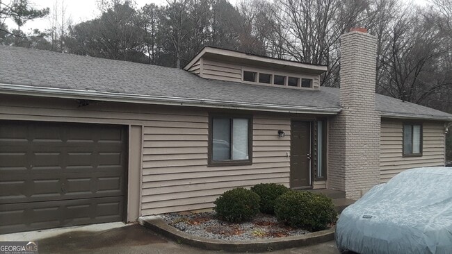 Building Photo - 1376 Country Ln Way NE