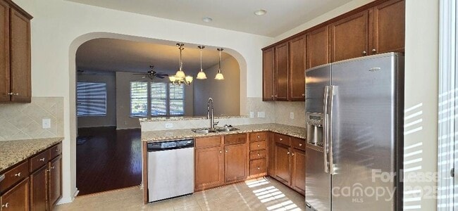 Building Photo - 11190 Bridgewater Dr