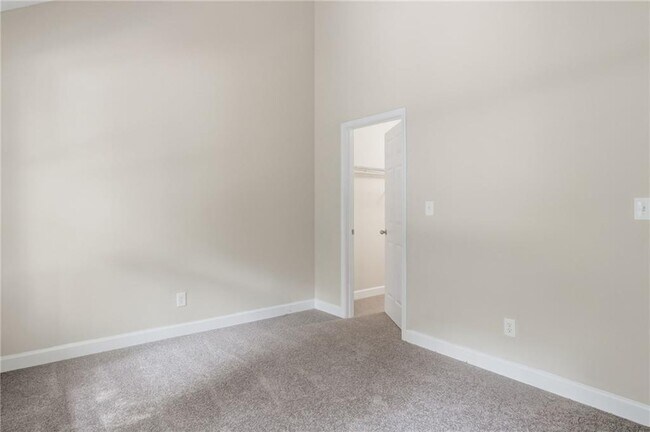 Building Photo - 2753 Allyn Way NW