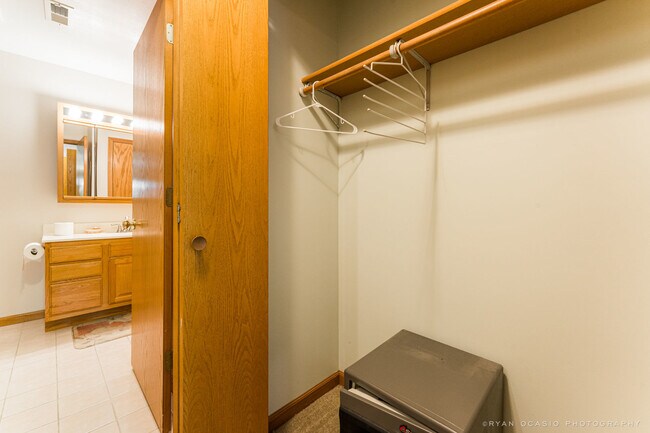 Building Photo - 113 Andresen Ct