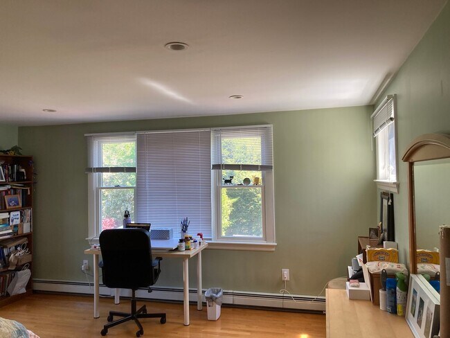 Building Photo - 65 Fessenden St