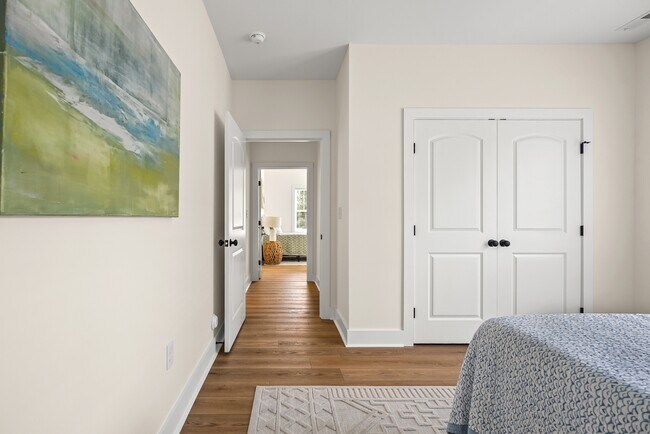 Building Photo - 420 Capstone Dr