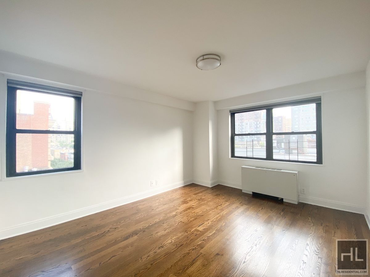 Building Photo - East 88 Street