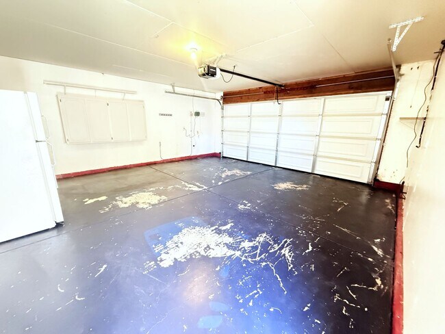 Building Photo - 208 Grovewood Loop N