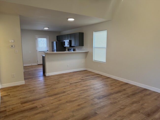 Building Photo - 1703 Hanover Blvd