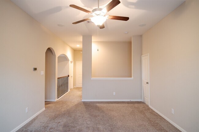 Building Photo - 7042 Bristol Memorial Dr