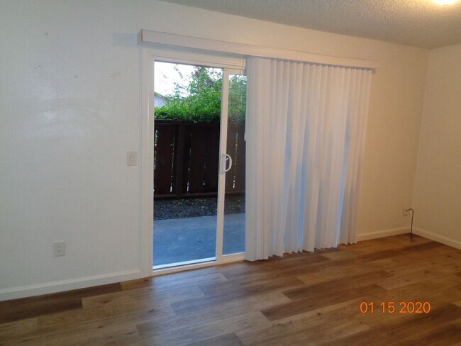 Building Photo - 7101 Avenida Cala