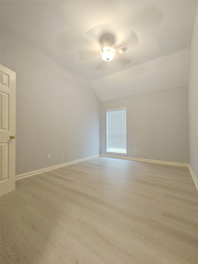 Building Photo - 3810 Paigewood Dr