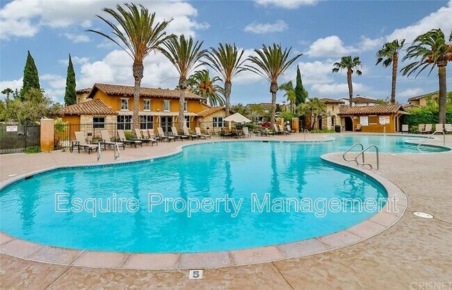 Building Photo - 232 Lightwood St