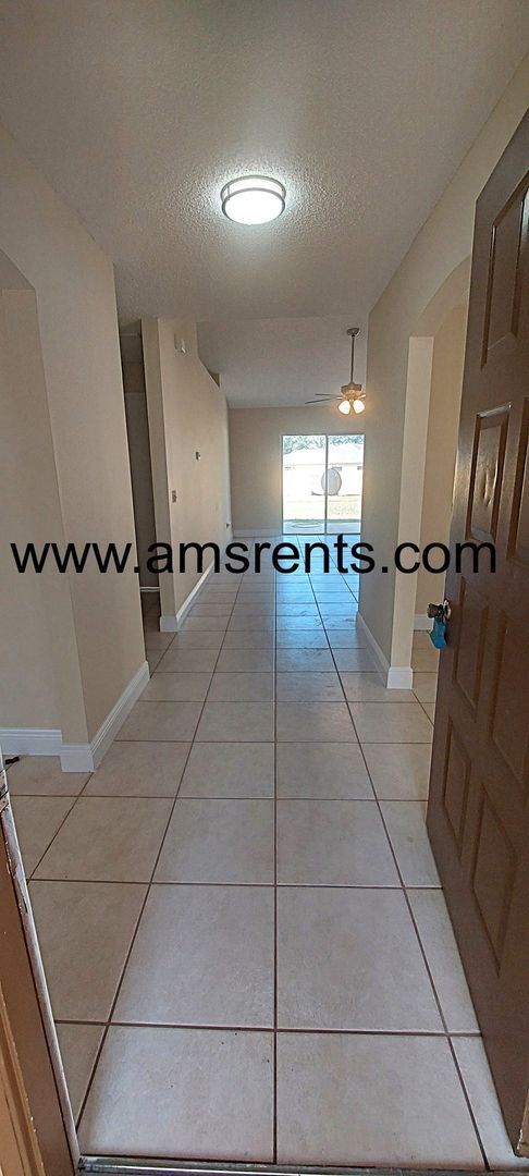 Building Photo - 1080 Hali Ridge Ct