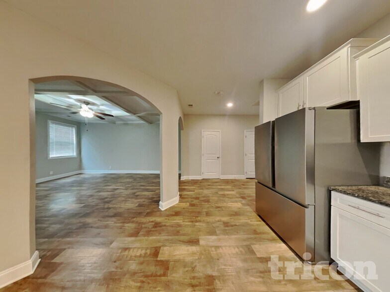 Building Photo - 1324 Black Oak Cir