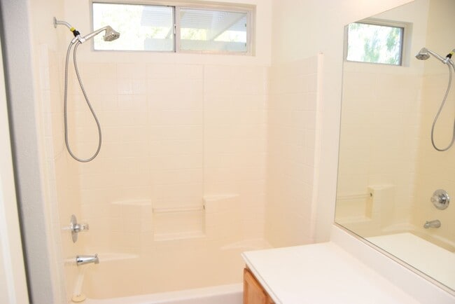 Building Photo - 3242 Velvet Rose St