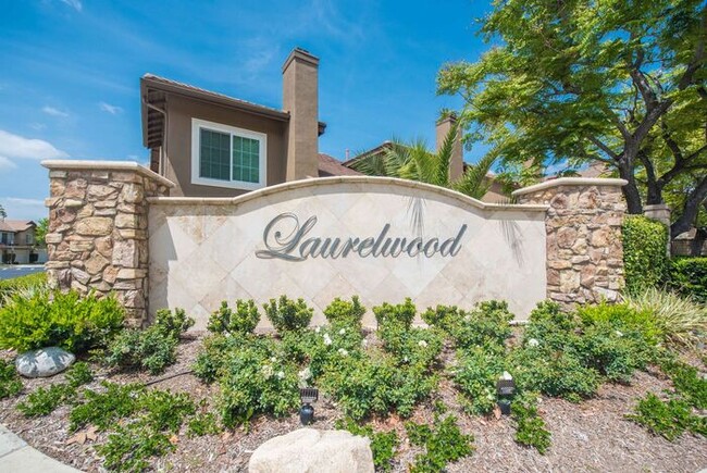 Building Photo - Anaheim Hills Beauty