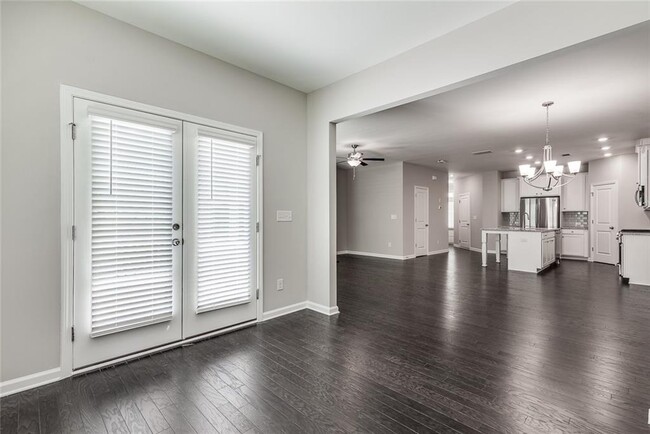 Building Photo - 554 Elm Bluff Way