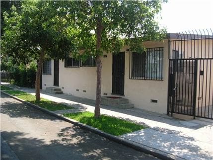 Primary Photo - 69th Way Apts