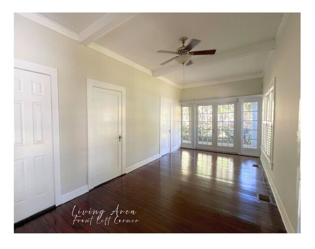 Building Photo - 208 Bartlett St