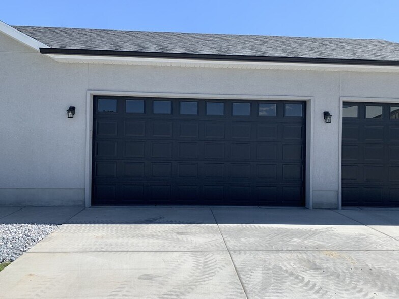 Building Photo - 15078 S 2815 W