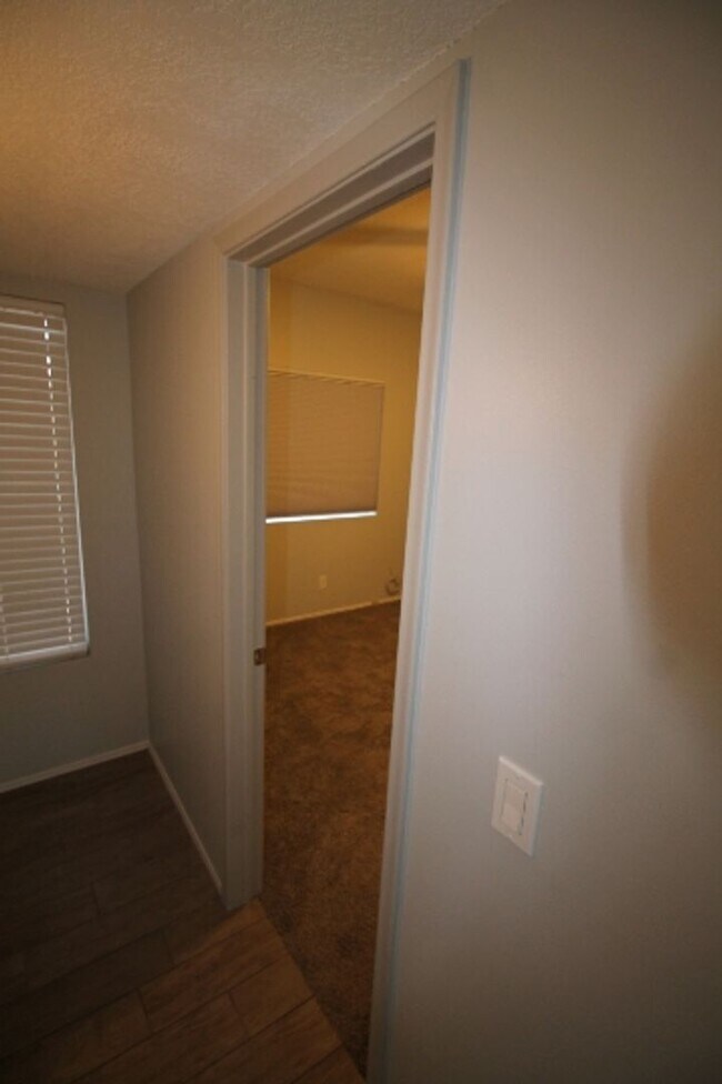 Building Photo - Highly Desirable East Side Townhome – 2 Bed, 2 Bath – Move-In Ready!