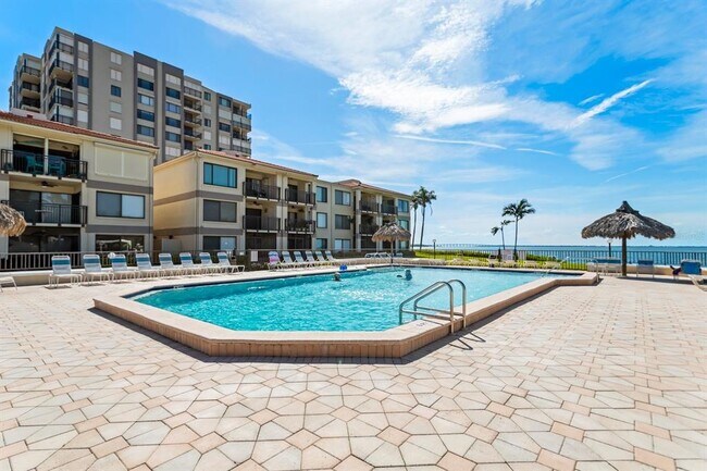Building Photo - 6372 Palma Del Mar Blvd S