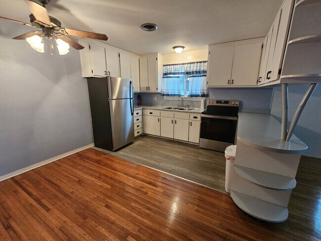 Building Photo - 227 Ponce De Leon Dr