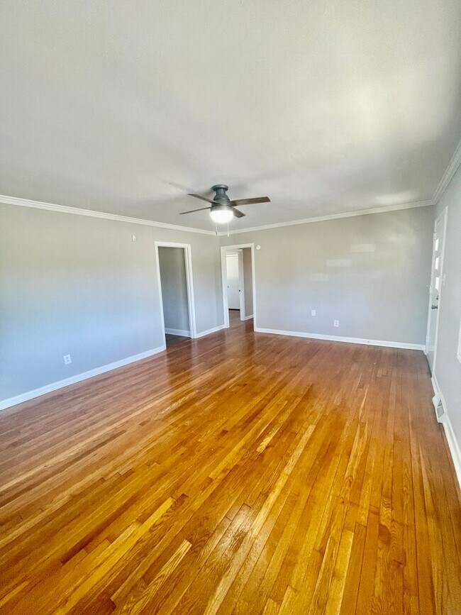 Building Photo - Welcome to this Charming 3 bedroom, 1 bathroom home in Iron Station, NC.