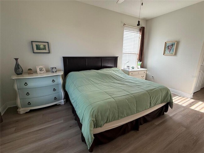 Building Photo - 352 Laurel Falls Dr