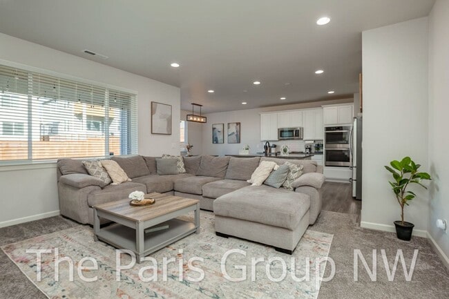 Building Photo - Stunning 2021 Edgewood Home in Westridge *...