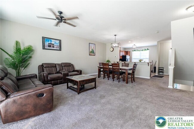 Building Photo - 2512 Gila Dr