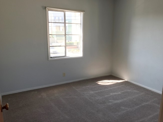 7. Bedroom 2 - 11330 Mississippi Ave