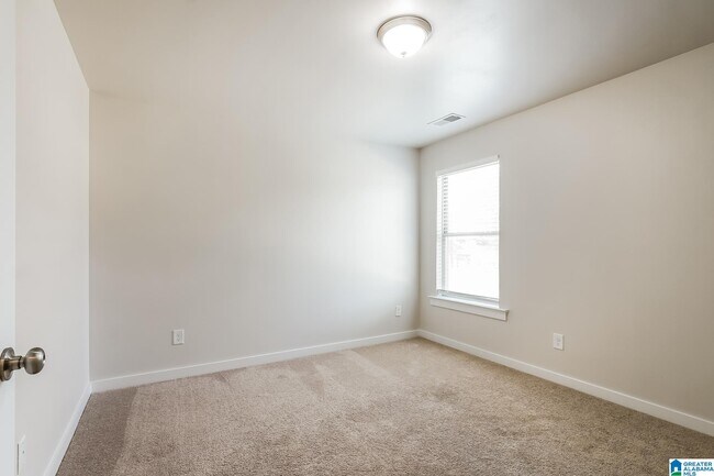 Building Photo - 115 Ridgeview Cir