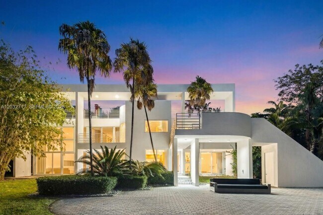 Building Photo - 6070 SW 128th St