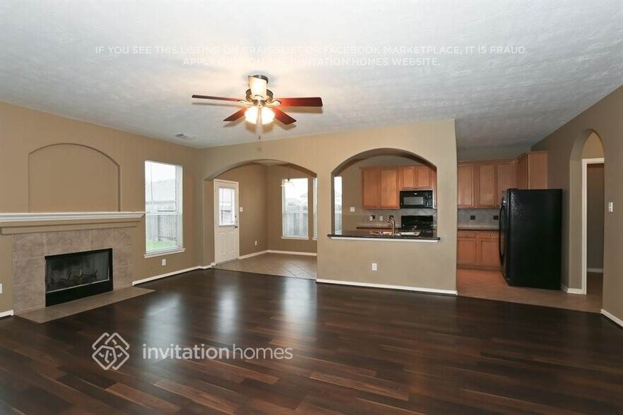 Building Photo - 17043 Sperry Landing Dr