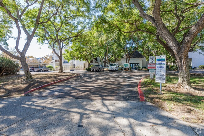 Entrance - Creekwood at River Run